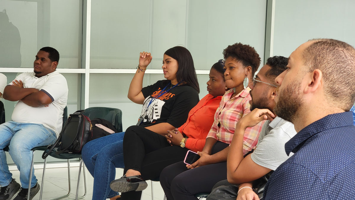 Guías de museos de Santo Domingo inician curso básico en lengua de señas